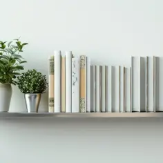 Dlaczego regał metalowy wiszący to idealne rozwiązanie?